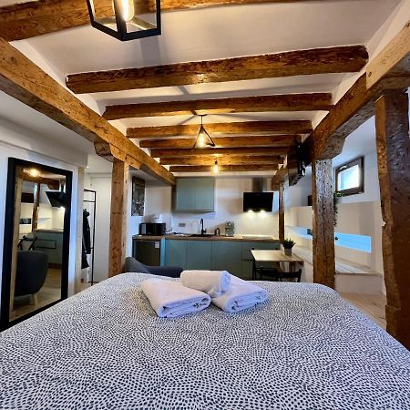 Atuaire Home Loft Con Encanto En El Corazon De Burgos Dauda Kültér fotó