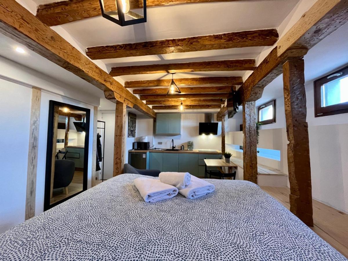 Atuaire Home Loft Con Encanto En El Corazon De Burgos Dauda Kültér fotó